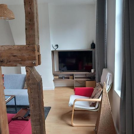 Le Leon Apartment Honfleur Bagian luar foto