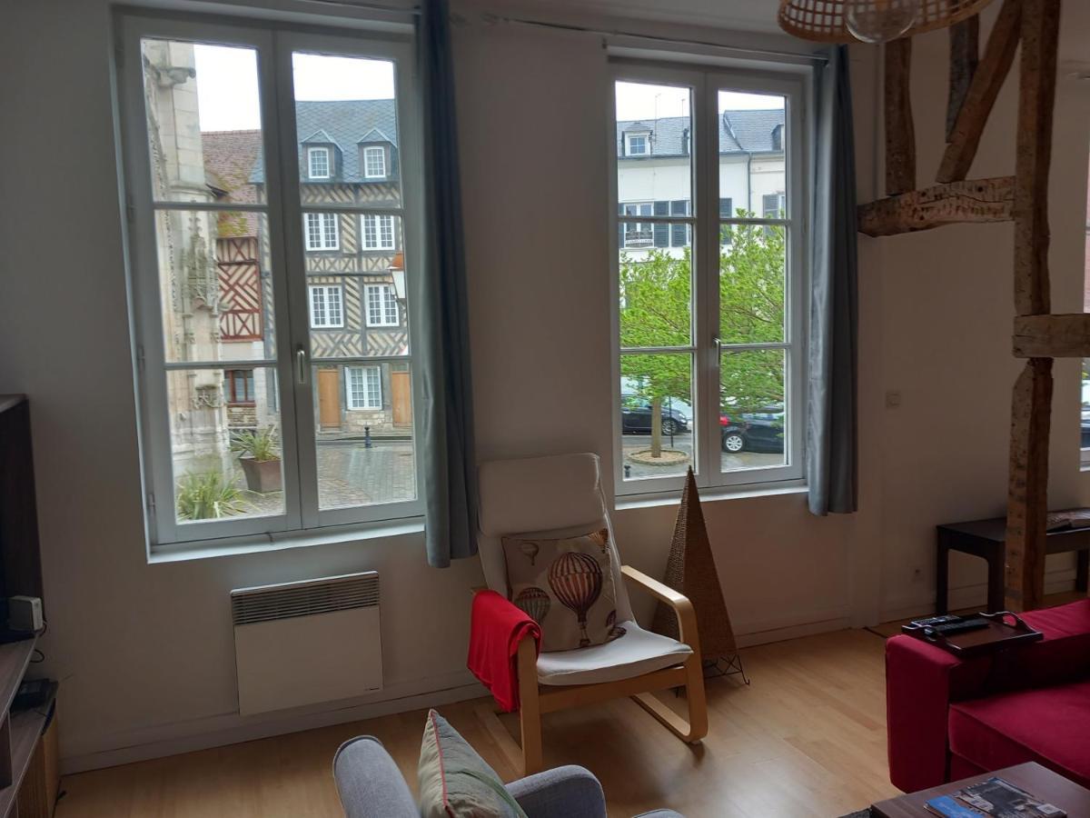 Le Leon Apartment Honfleur Bagian luar foto